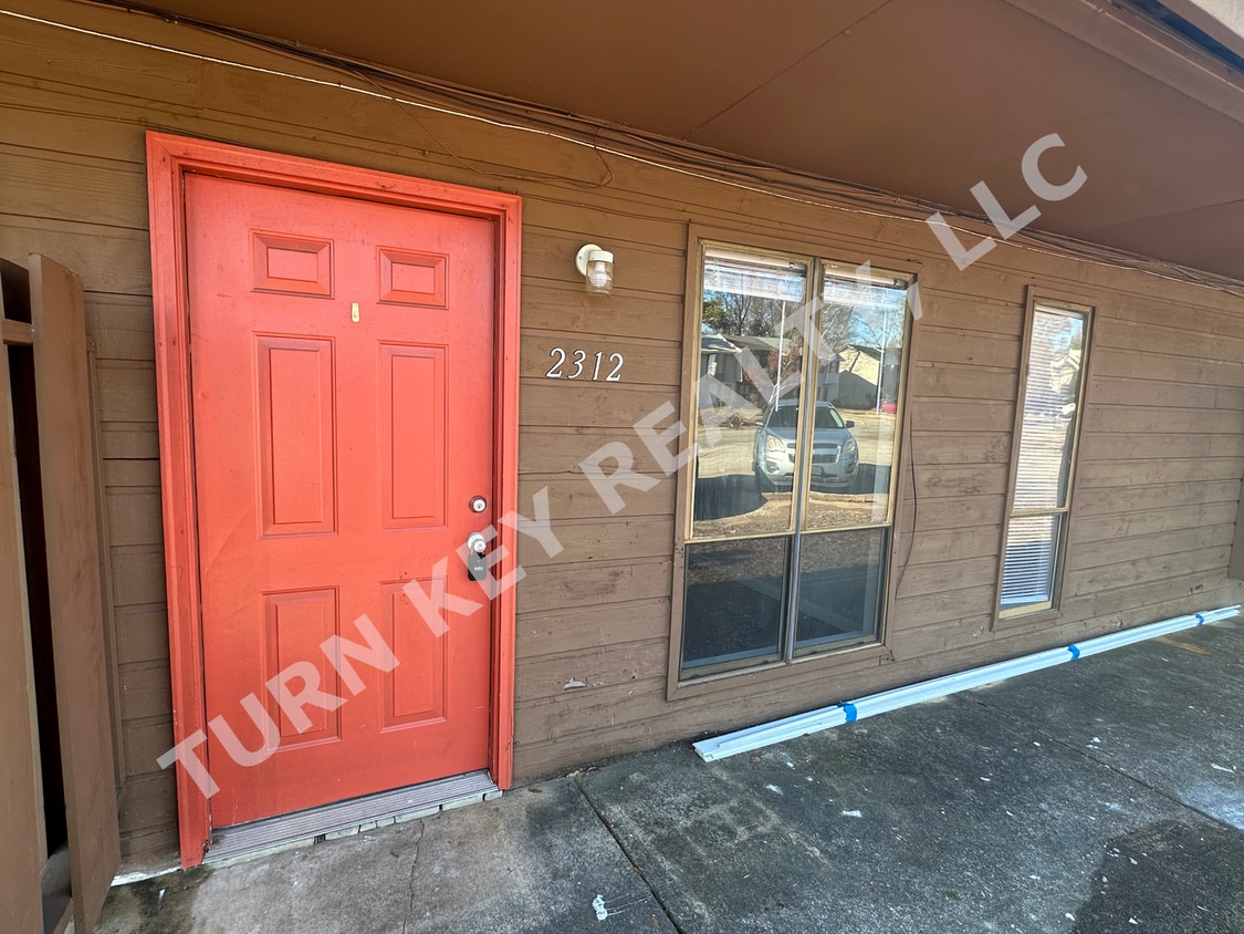 2312 Grayson Valley Cir, Birmingham, AL 35235 House Rental in