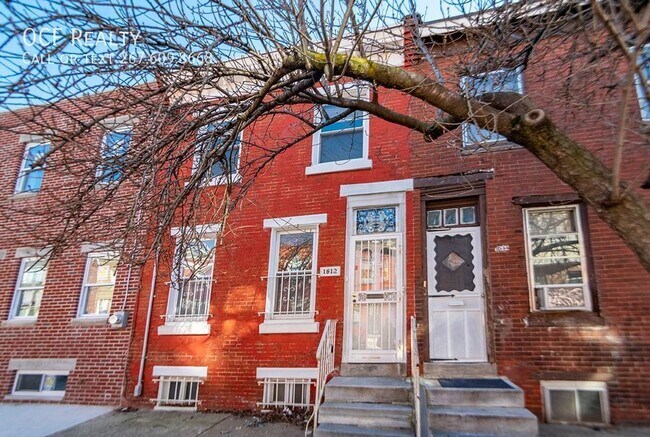 Foto del edificio - Three Bedroom Pointbreeze Rowhome