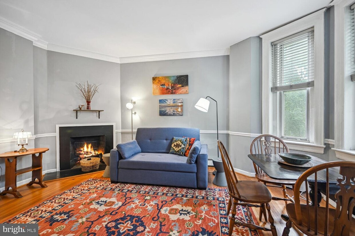 Primary Photo - 1831 Belmont Rd NW