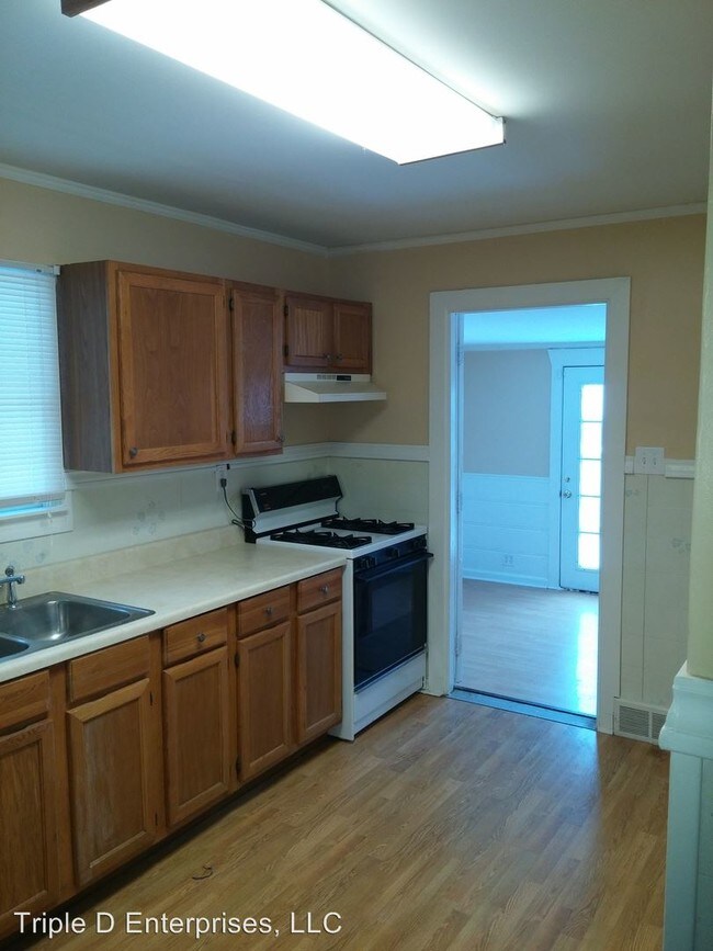 241 Tiverton Ln, Steger, IL 60475 House Rental in Steger, IL