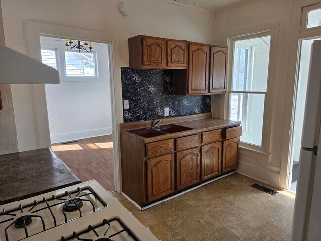 Foto del edificio - 204 N Fort Wayne Ave