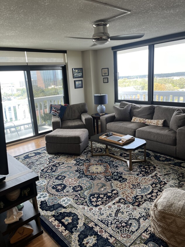 living room-with view of park lake - 400 E Colonial Dr