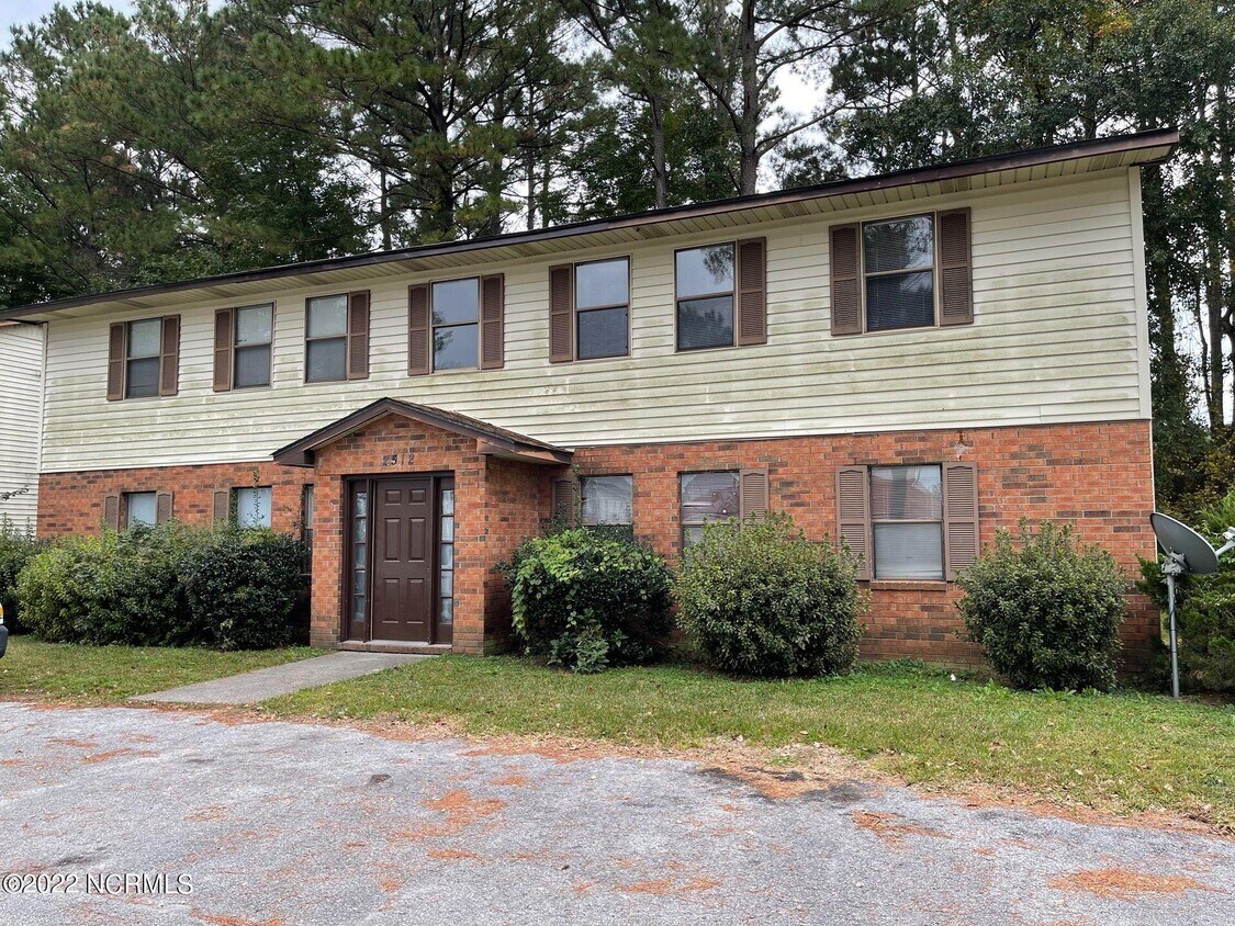 2512 Commerce Rd Unit D, Jacksonville, NC 28546 Apartment for Rent in