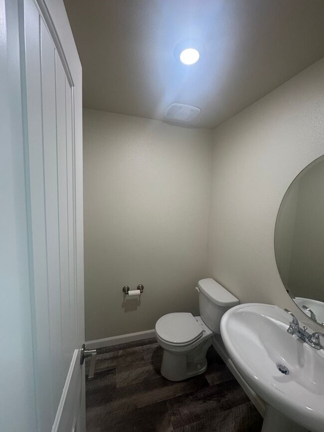 Building Photo - 842 Mission De Oro Dr