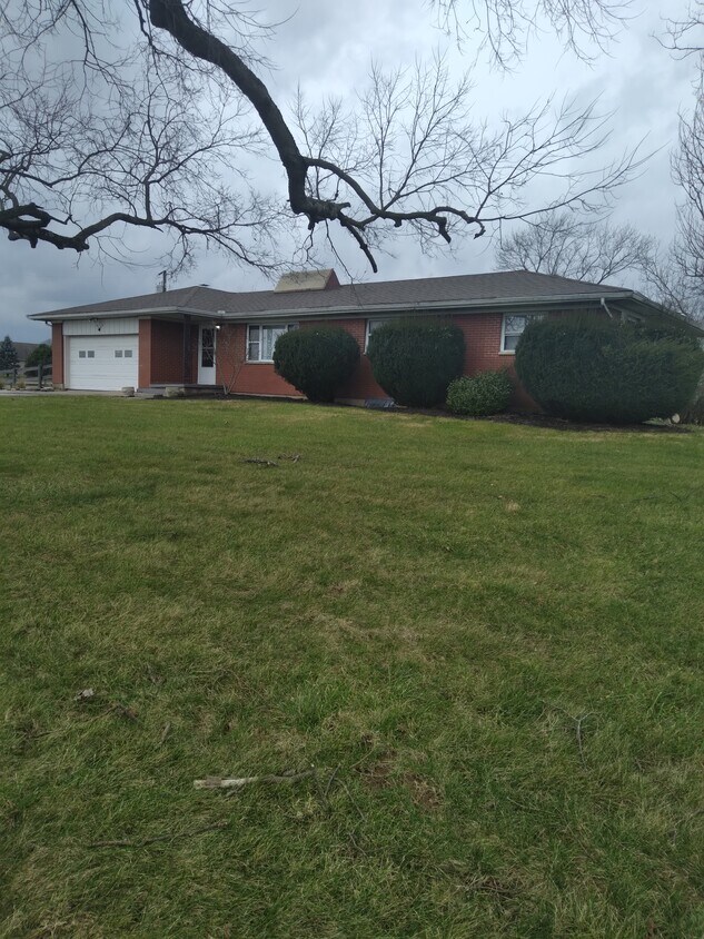 Primary Photo - 9184 Wilmington Rd
