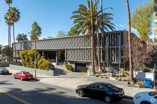 Building Photo - Hollywood Biltmore