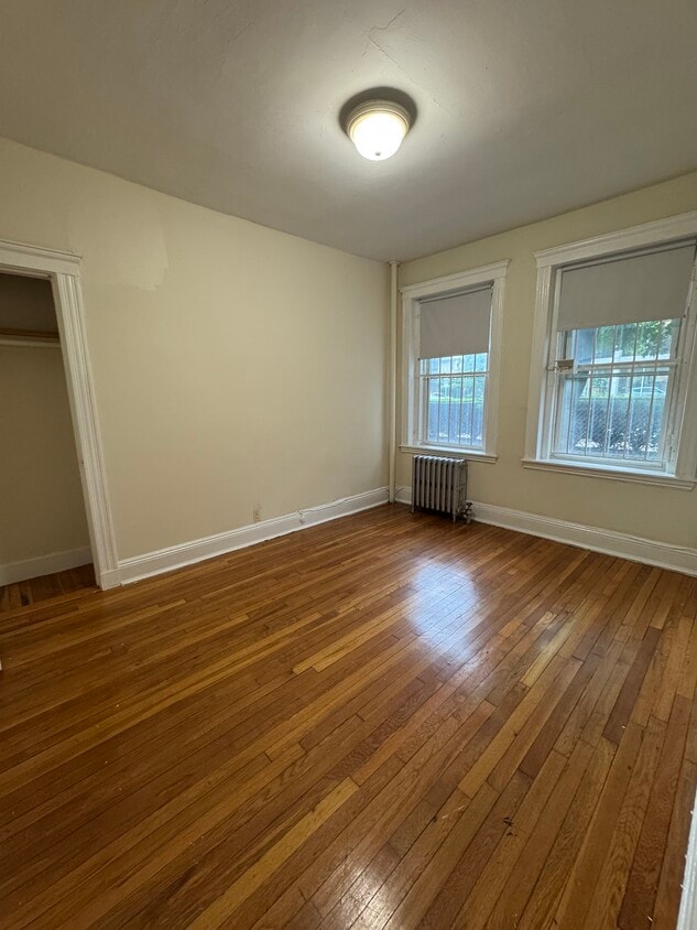 Primary Photo - 143 Washington St