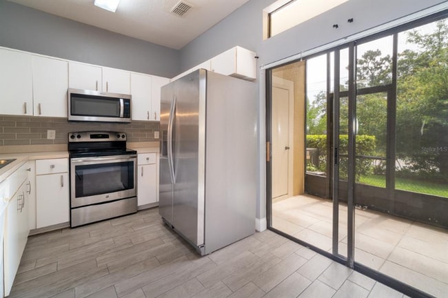 Building Photo - 6037 Scotchwood Glen