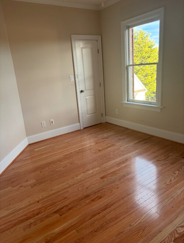 Foto del edificio - 237 Rosehaven Dr