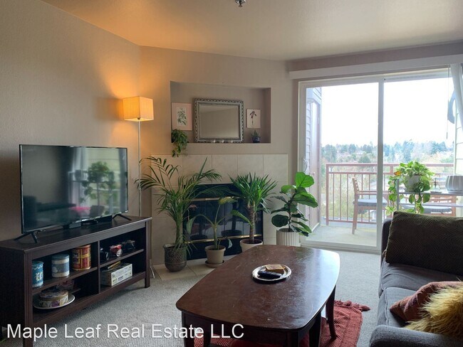 Building Photo - 2 br, 1 bath House - 8745 Greenwood Ave N ...