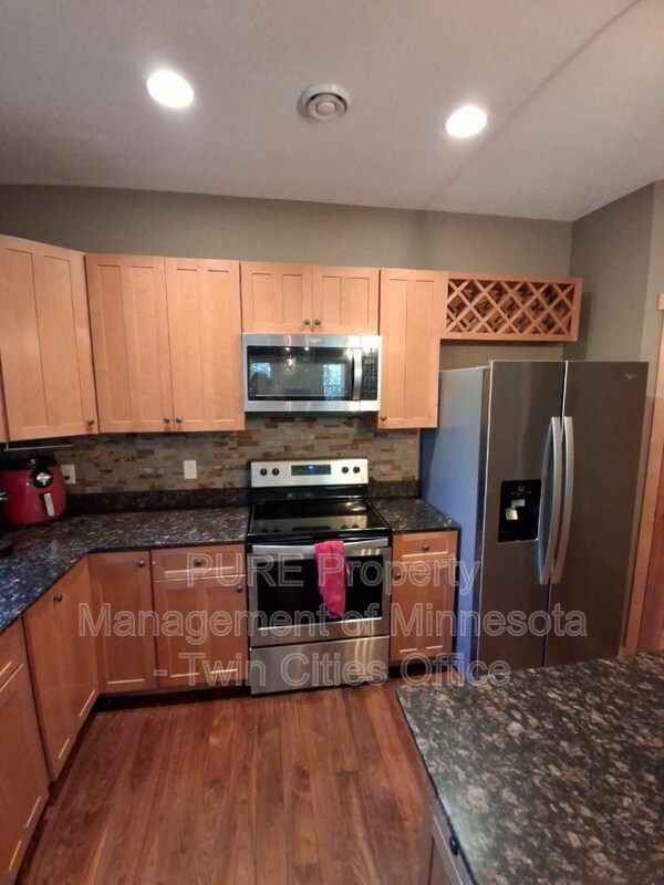 Building Photo - 24424 Allen Dr NE