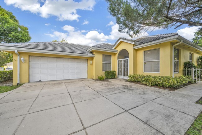 Foto del edificio - 7445 SE Marsh Fern Ln