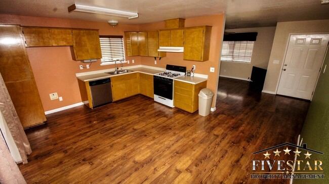 Foto del edificio - 4620 Berkshire Rd