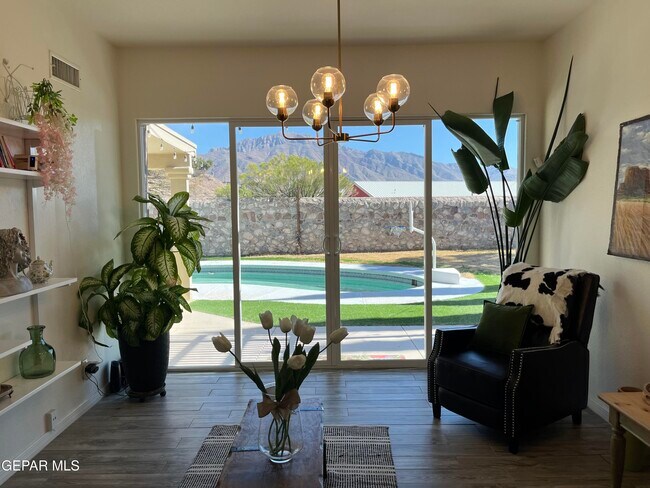 Foto del edificio - 1424 Cloud Ridge Dr