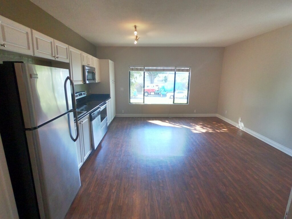 8722 De Soto Ave Unit 127, Los Angeles, CA 91304 Apartment for Rent