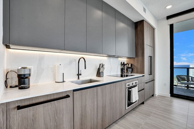 Foto del edificio - 580 72nd St