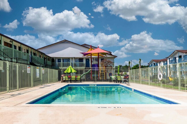 Foto del edificio - The Milo Apartments