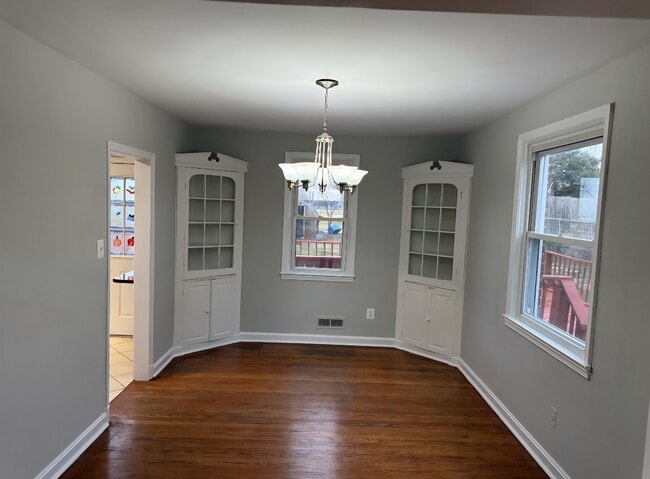 Foto del edificio - 1897 August Ave