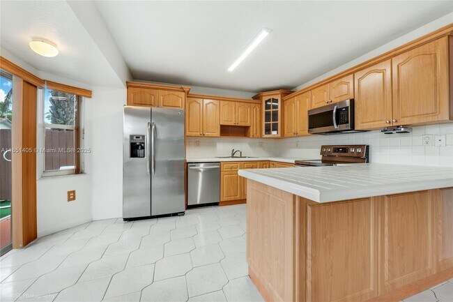 Foto del edificio - 17188 SW 144th Pl