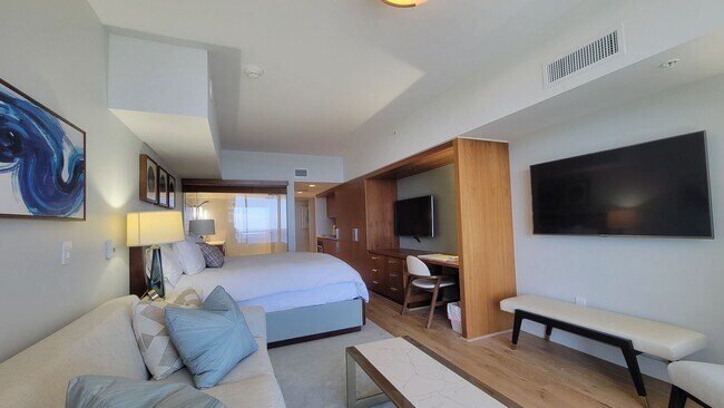 Foto del edificio - Highly Desirable STUDIO/1-Bath unit Long-T...