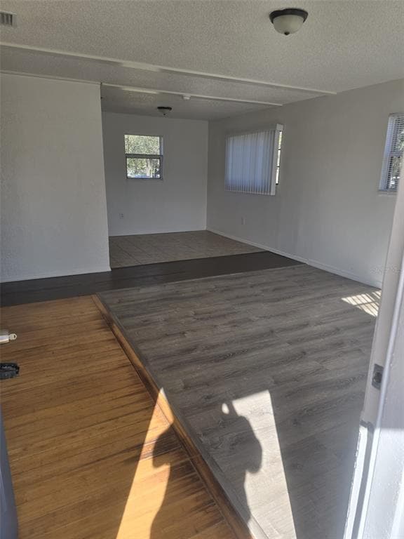 Building Photo - 701 W Beresford Rd