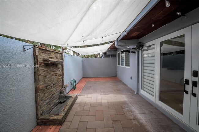 Foto del edificio - 6380 Jack Rabbit Ln