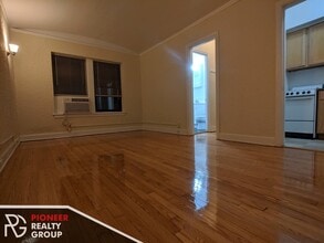 Building Photo - 535 W Arlington Pl