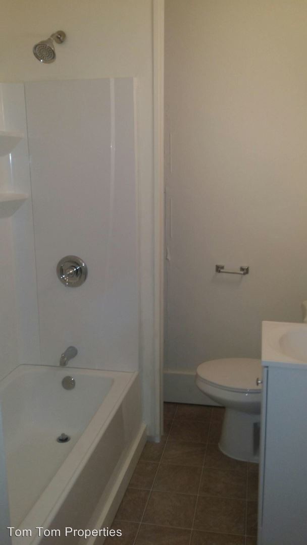 Foto del edificio - 123 E High St