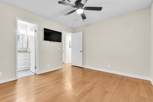 Foto del edificio - 924 Falconhead Ln