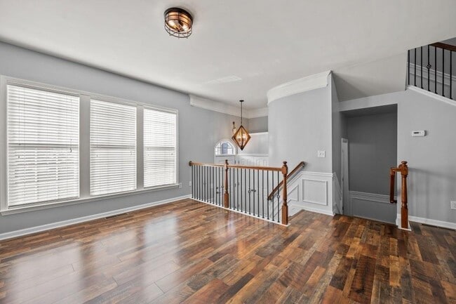 Foto del edificio - 1346 Thornborough Dr