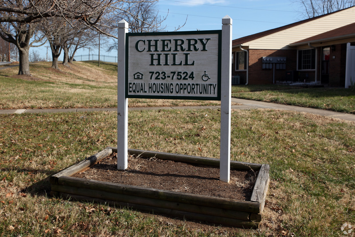 Building Photo - Cherry Hill Apartments