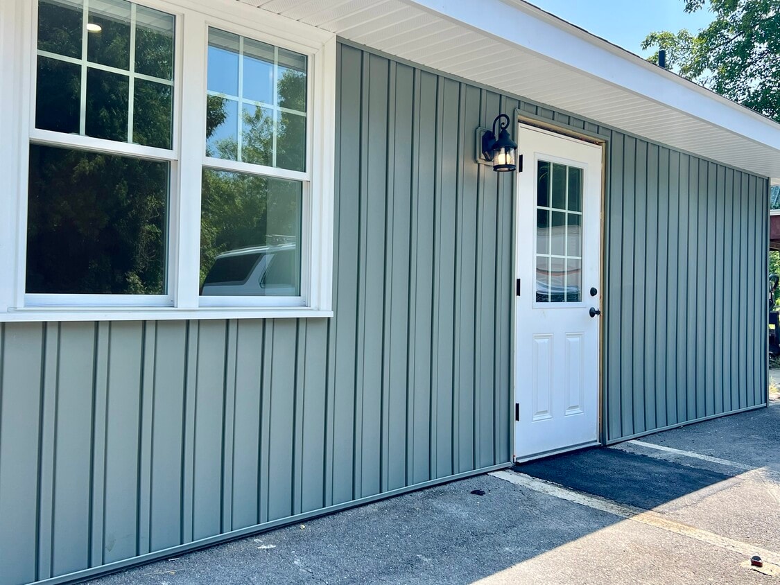 Foto principal - 61 Old Amherst Rd