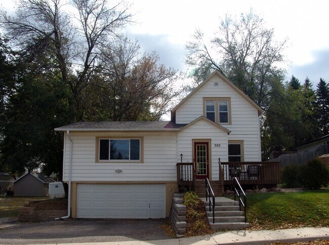 Building Photo - 320 St Joseph St