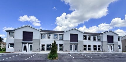 Building Photo - 167 Bowie Ln