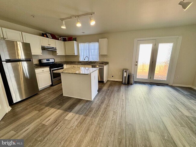 Foto del edificio - 13660 Ansel Terrace