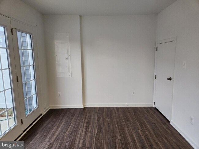 Building Photo - 267 Colston Road,