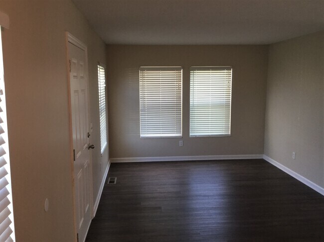 Foto del edificio - 10024 Oriole Ct