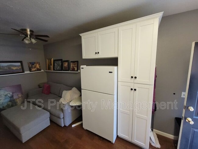 Building Photo - 1717 H St