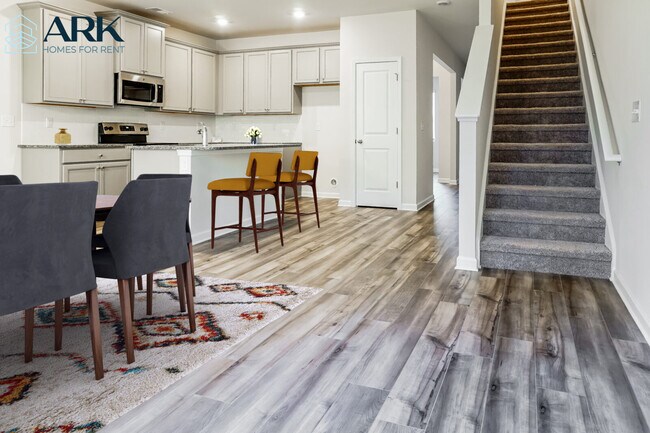 Foto del edificio - 2825 Saratoga Lake View, Decatur, GA