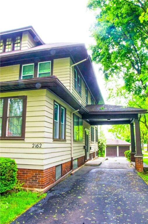 Foto del edificio - 2162 Culver Rd