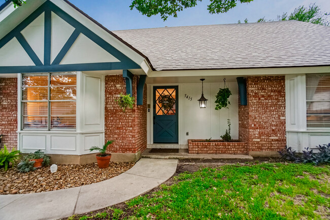 Building Photo - 5415 Billington Dr