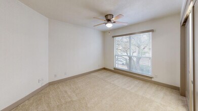 Interior Photo - Barton Creek Landing