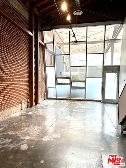 Foto del edificio - 130 S Hewitt St