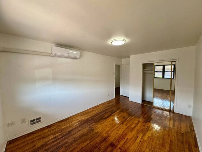 Building Photo - 436 Olmstead Ave