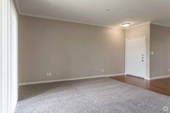 1BR, 1BA - 749SF - Breakers at Windmill Lakes
