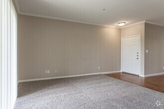 1BR, 1BA - 749SF - Breakers at Windmill Lakes