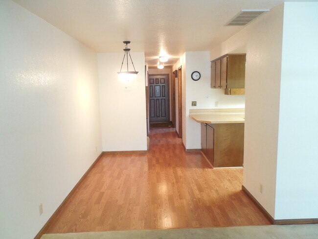 Foto del edificio - 487 W Melrose St