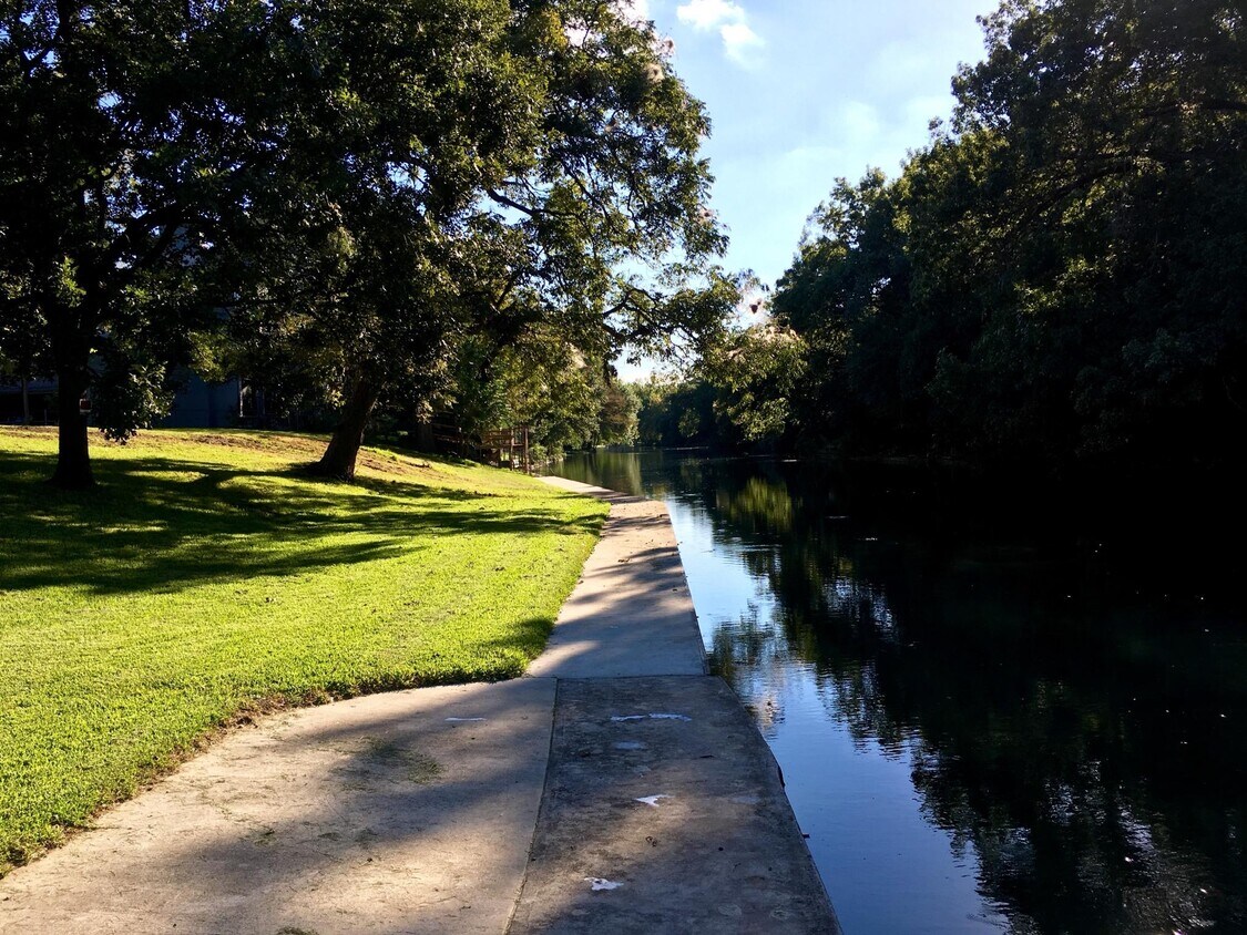 179 E Edgewater Ter Unit 9, New Braunfels, TX 78130 Apartments in New