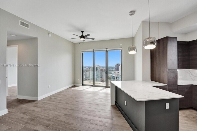 419 SE 2nd St Unit PH2 - 4