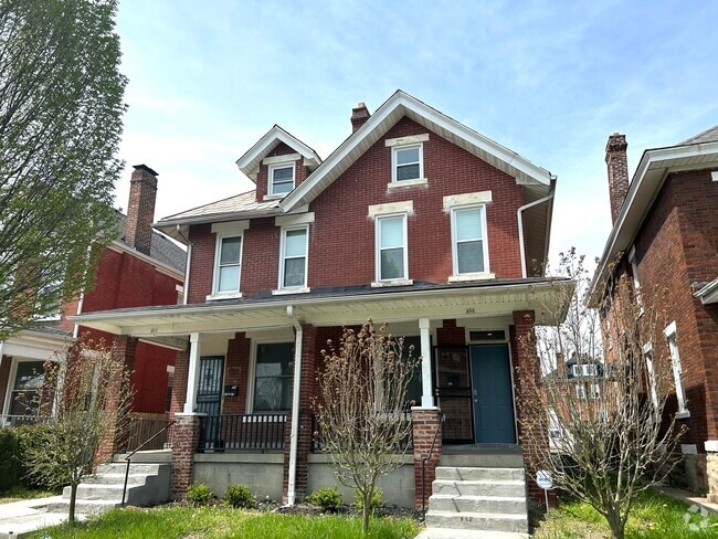 Building Photo - 437 Stoddart Ave